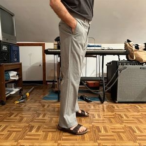 Brand new Apt 9 men’s dress up pants size 33 slim fit